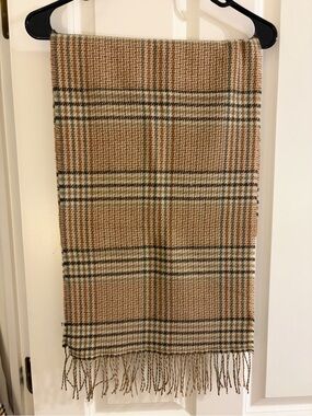 GAP Plaid Fringe Scarf in Tan, Cream, Black